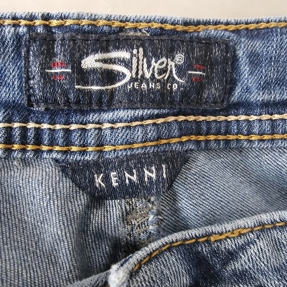 Silver Jeans Kenni mid rise distressed ankle jeans women's size 33 - Picture 8 of 10